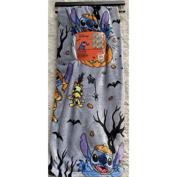 Disney Stitch Scrump Halloween Bats Soft Plush Throw Blanket 50” x 70” NEW - Picture 1 of 16